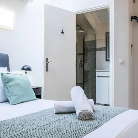 Duplex Spacieux En Plein Centre - Duplex Spacieux En Plein Centre Mae-2613 아파트 칸느
